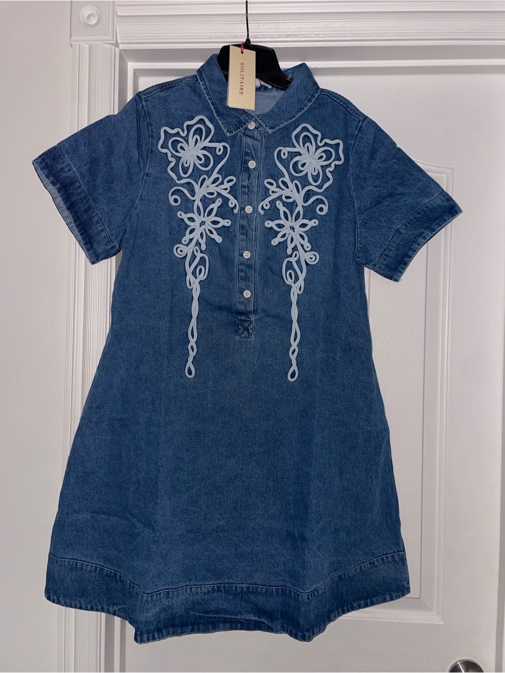 Solitaire Womens Cotton Denim Embroidered Short Sleeve Dress Size S NWT